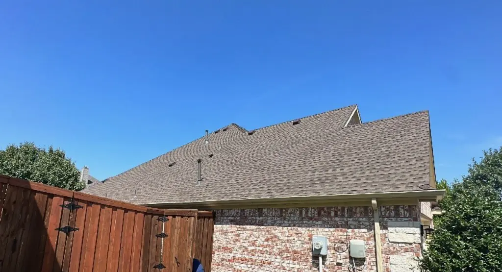 Completed roof replacement project in Woodlake